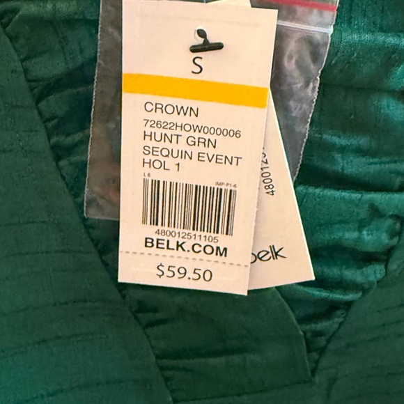 Crown & Ivy Hunter Green Top, Size Small
CHIC HOLIDAY ATTIRE!!! - Picture 3 of 12